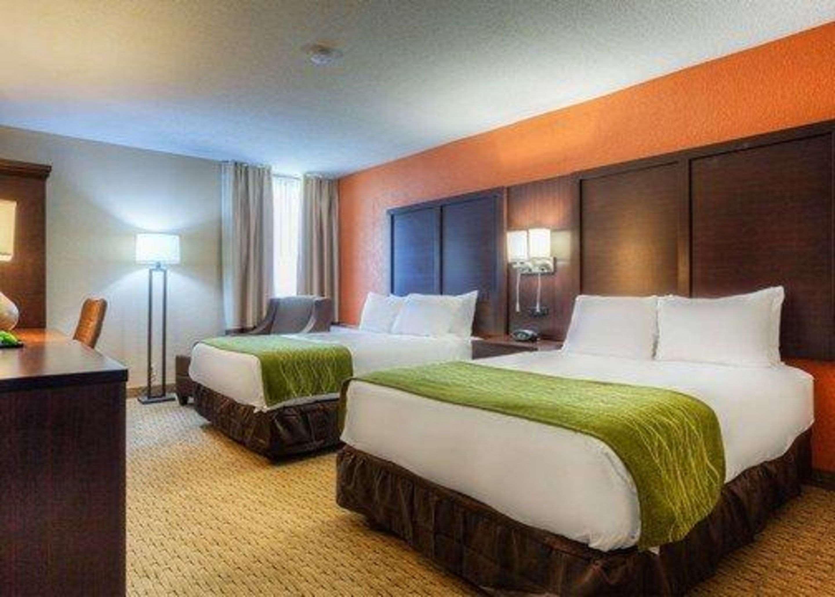 Comfort Inn & Suites Evansville Airport Exteriér fotografie