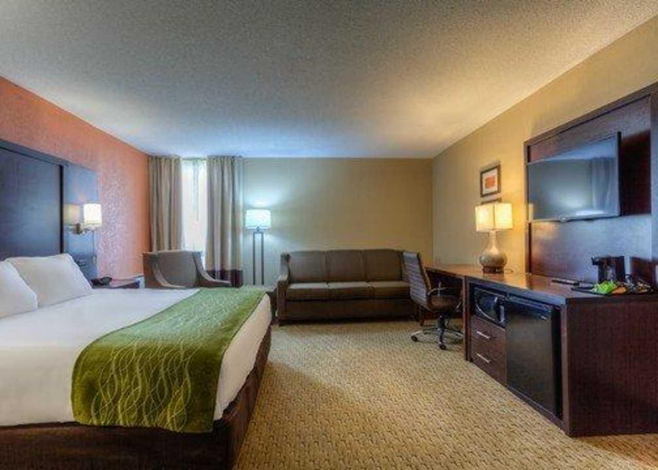 Comfort Inn & Suites Evansville Airport Exteriér fotografie