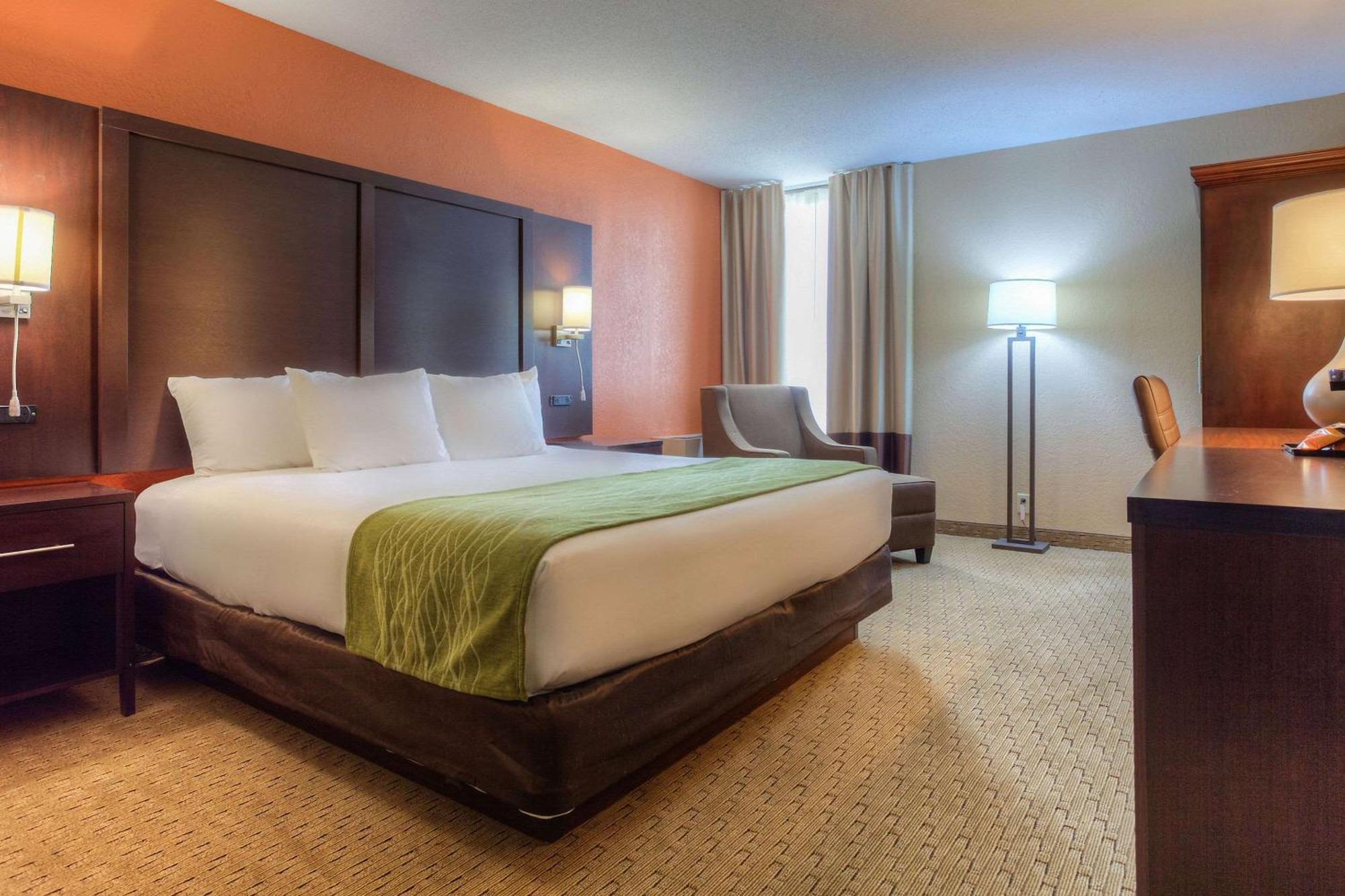 Comfort Inn & Suites Evansville Airport Exteriér fotografie