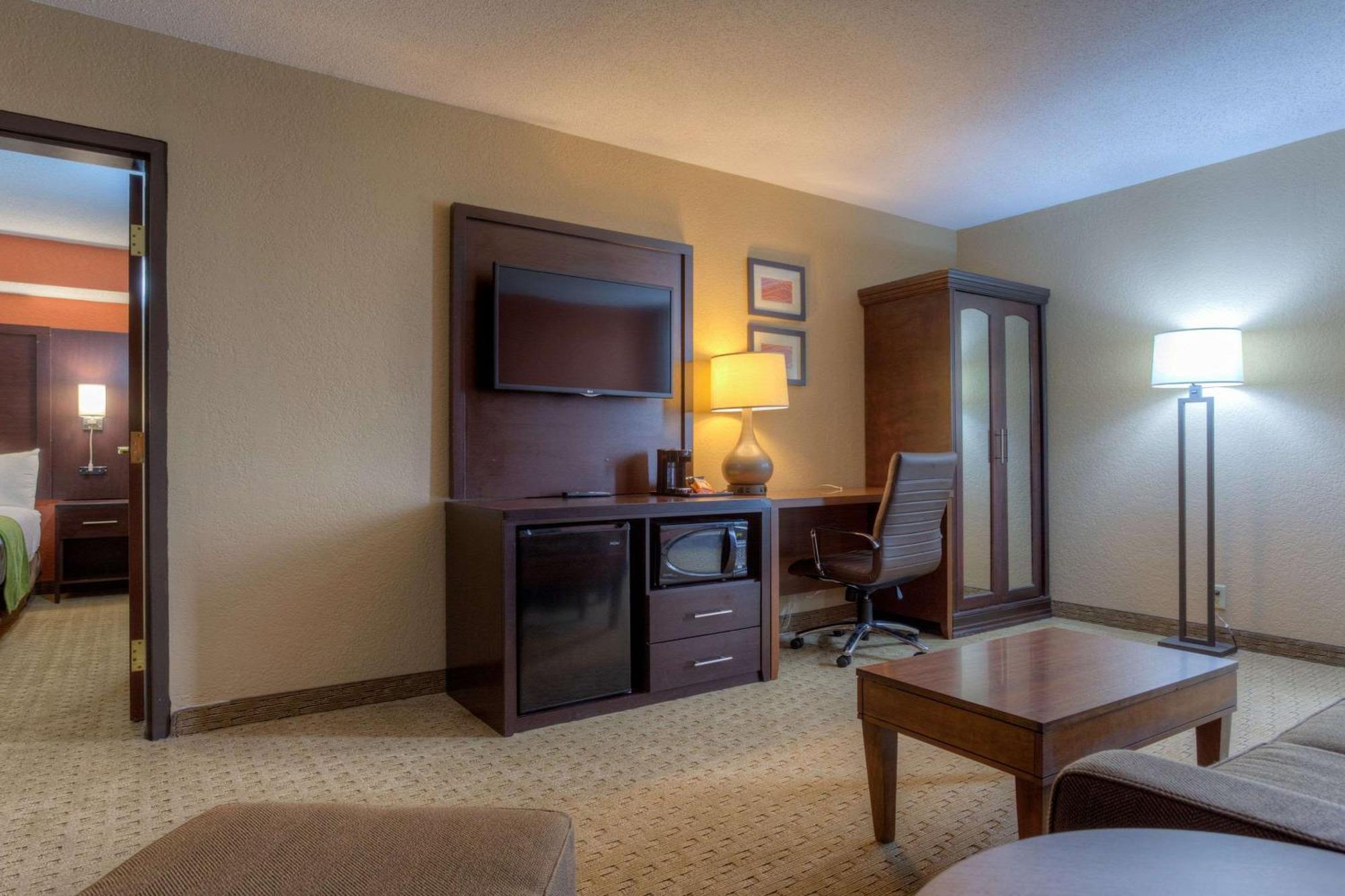 Comfort Inn & Suites Evansville Airport Exteriér fotografie