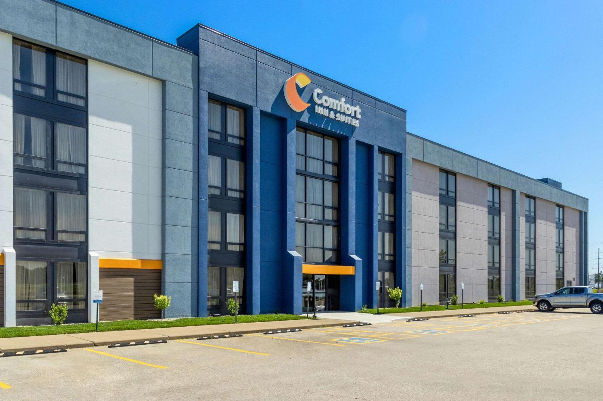 Comfort Inn & Suites Evansville Airport Exteriér fotografie